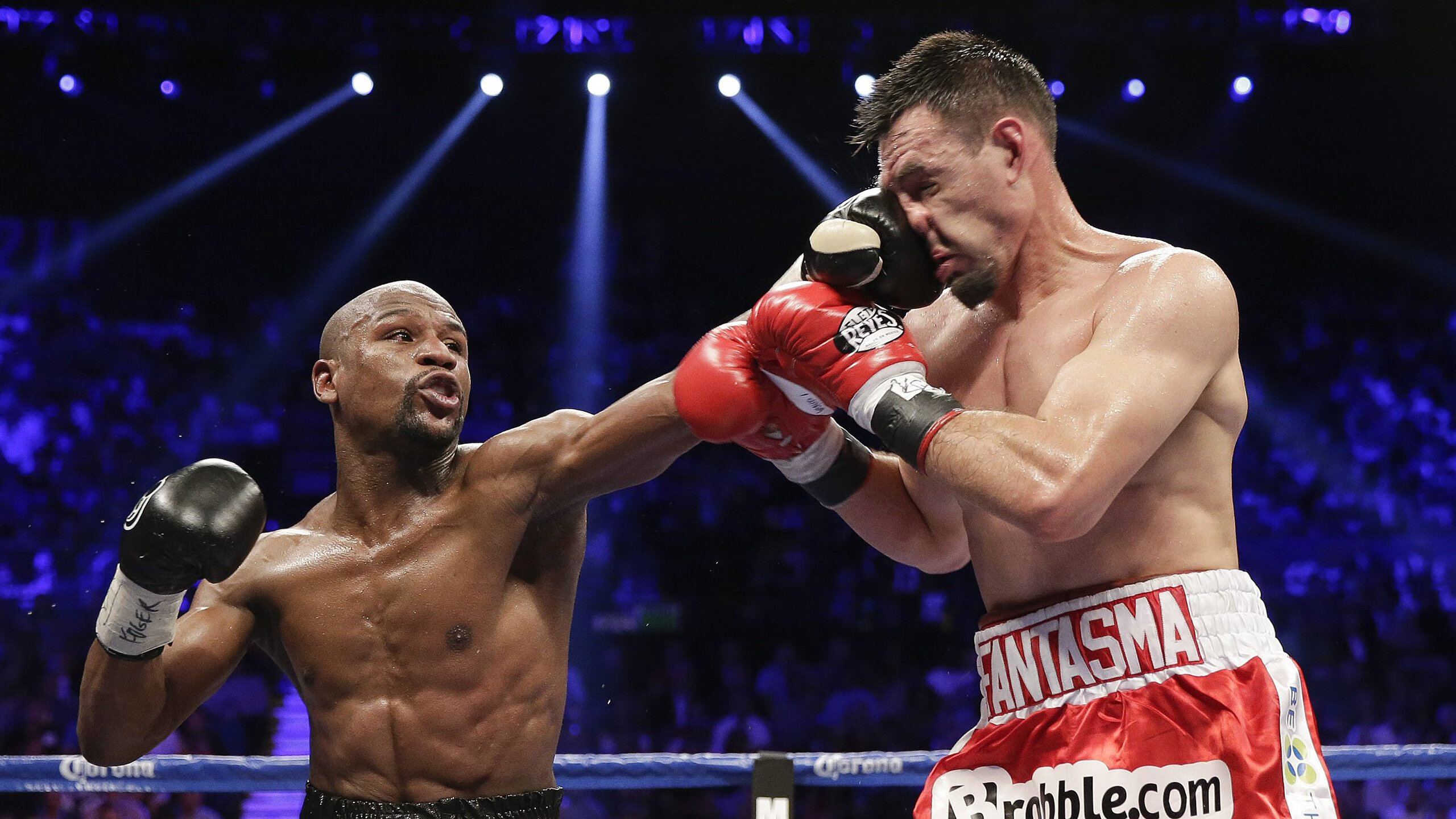 欧冠赛场曼联强势反弹，状态逐渐恢复到最佳，欧冠曼联比赛时间