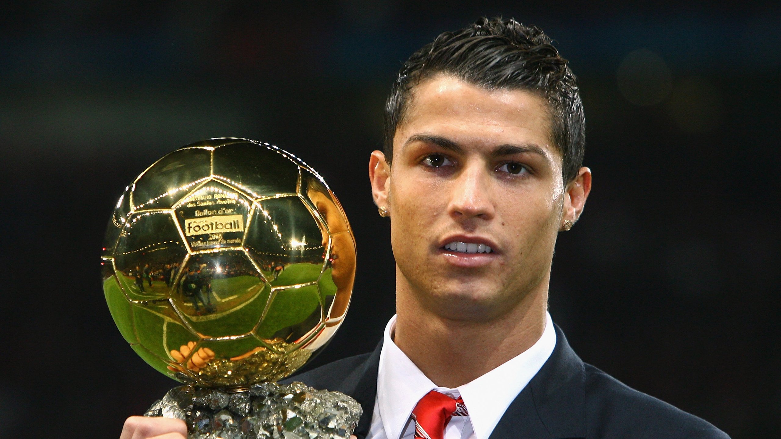 一碗汤的温度：西贝店长与老人间的“房子”故事